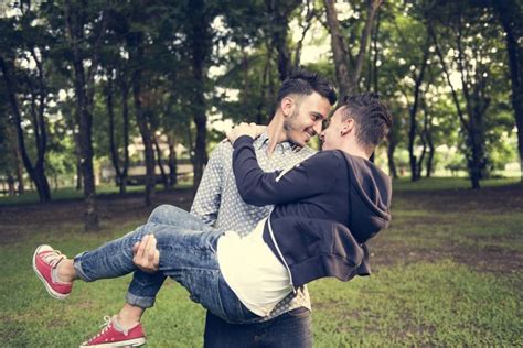 padre e hijo gay Search